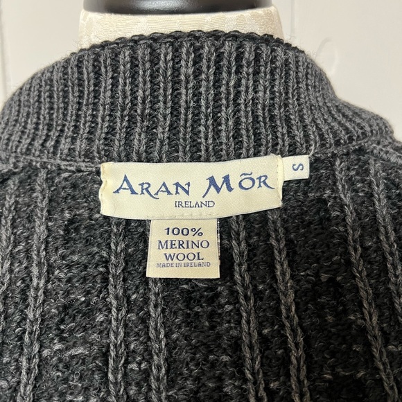 Women's Black Cable Knit Cardigan - Picture 5 of 6